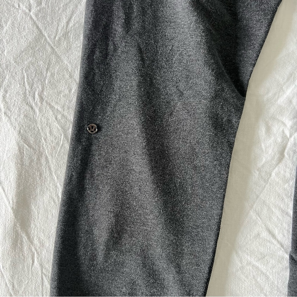 lululemon Heather Grey Jogger Sweatpants - Picture 5 of 6